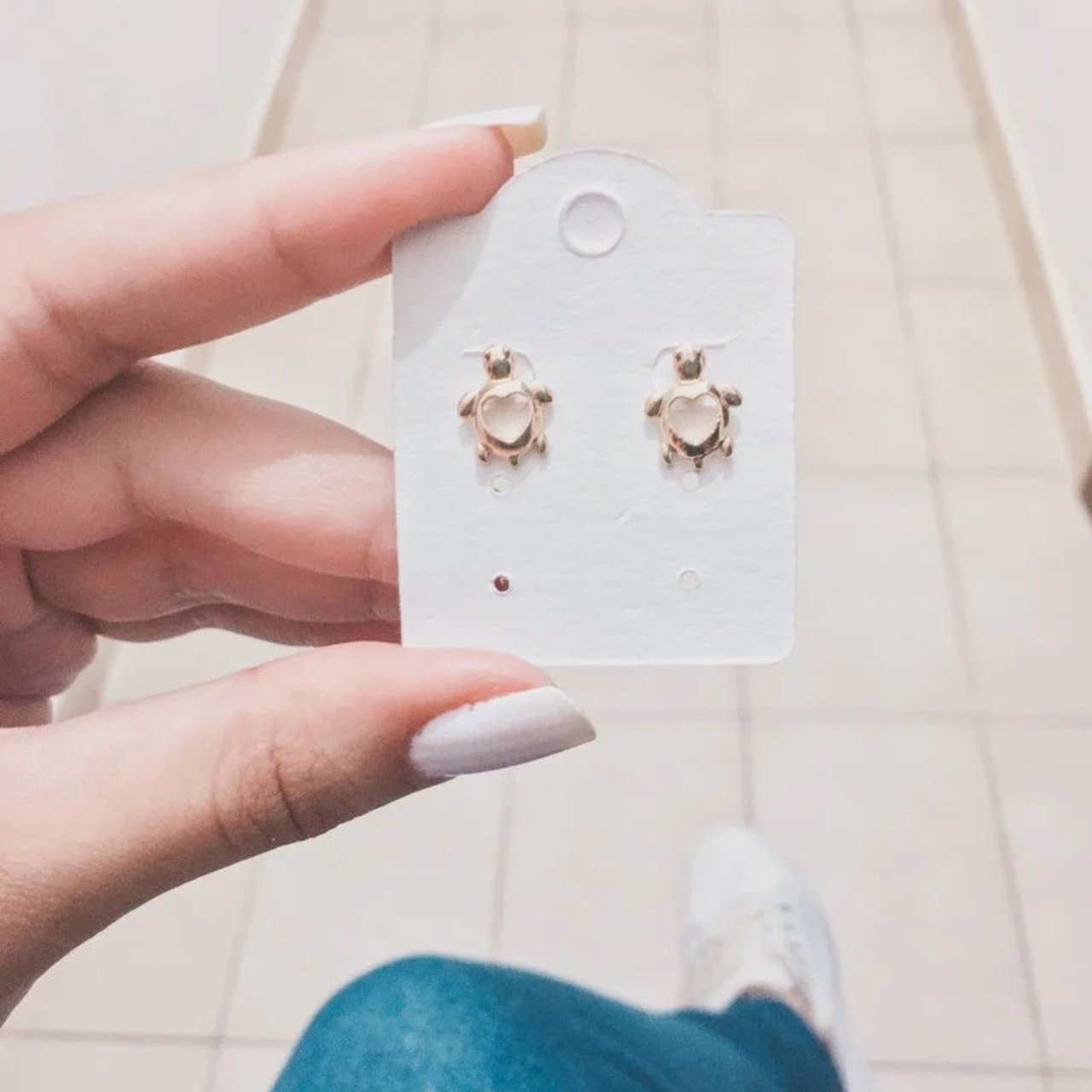 Brinco mini, tartaruga, dourado - REF B346