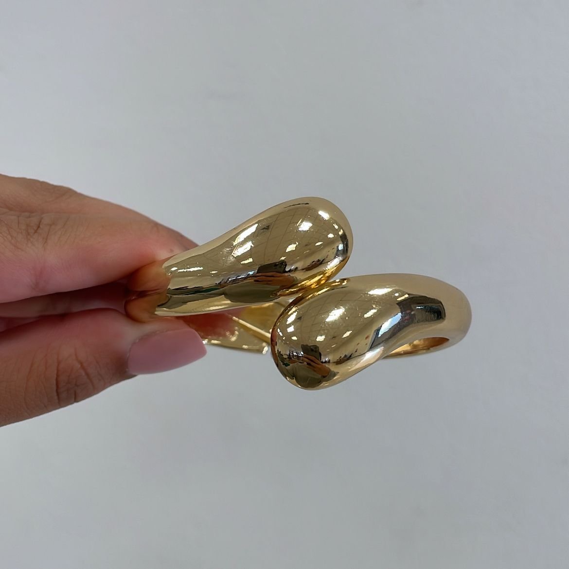 Pulseira bracelete, gota 2, dourado - P949